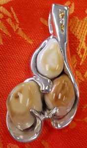 Elk Ivory Necklace Pendent - Silver